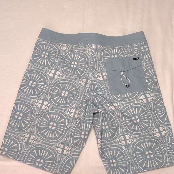Jacks Surfboards new swim trunks.   NWOT - Picture 3 of 3